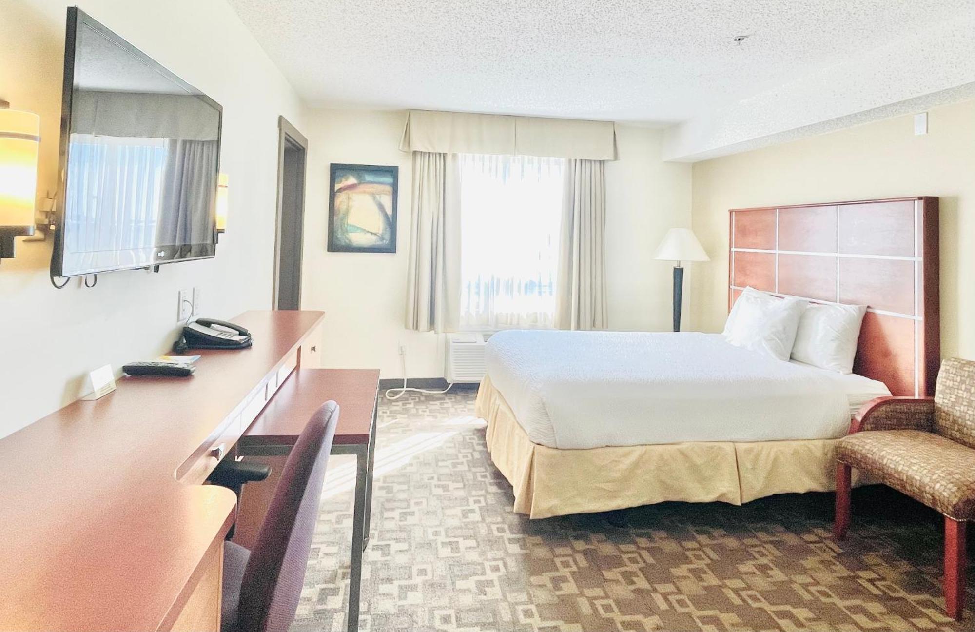 Days Inn By Wyndham Grande Prairie Extérieur photo