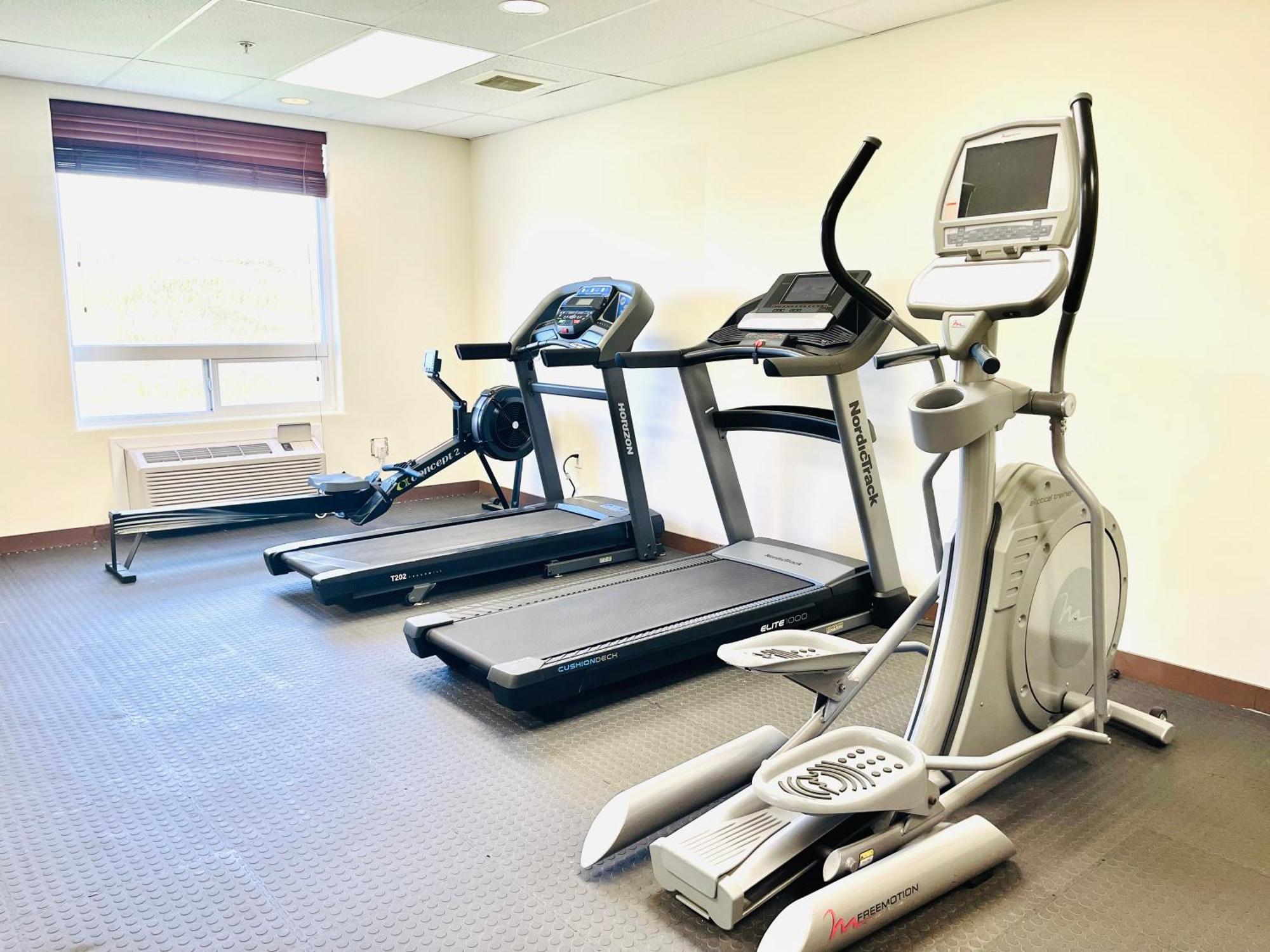 Days Inn By Wyndham Grande Prairie Extérieur photo
